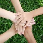 “Một cây làm chẳng nên non, ba cây chụm lại nên hòn núi cao”