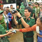 Tả lại quang cảnh buổi đưa tiễn người thân lên đường thi hành nghĩa vụ quân sự